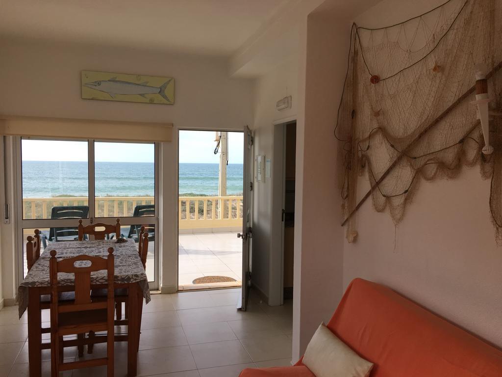 Apartamentos Barracuda Faro Bagian luar foto